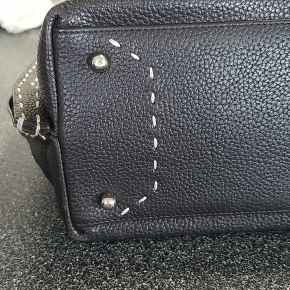 BCBG MAX AZRIA Italian Black Leather Signature Hobo Satchel Handbag Purse - Picture 7 of 8